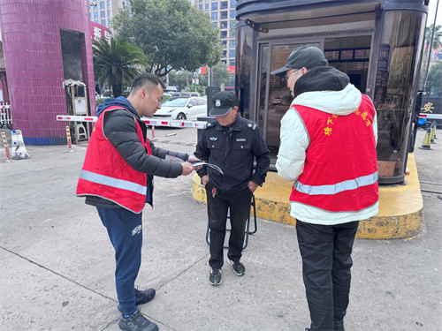 塘下鎮(zhèn)開展汽摩配城禁毒宣傳活動3.jpg