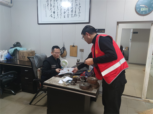 塘下鎮開展制毒排查、宣傳“雙管齊下”進企業2.jpg