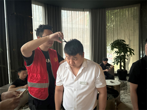 塘下鎮開展禁毒宣傳和毛發采集進新都匯3.jpg