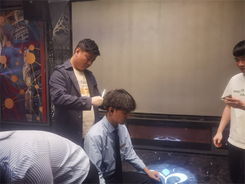 塘下鎮(zhèn)開展日常毛發(fā)采集進娛樂場所1.jpg
